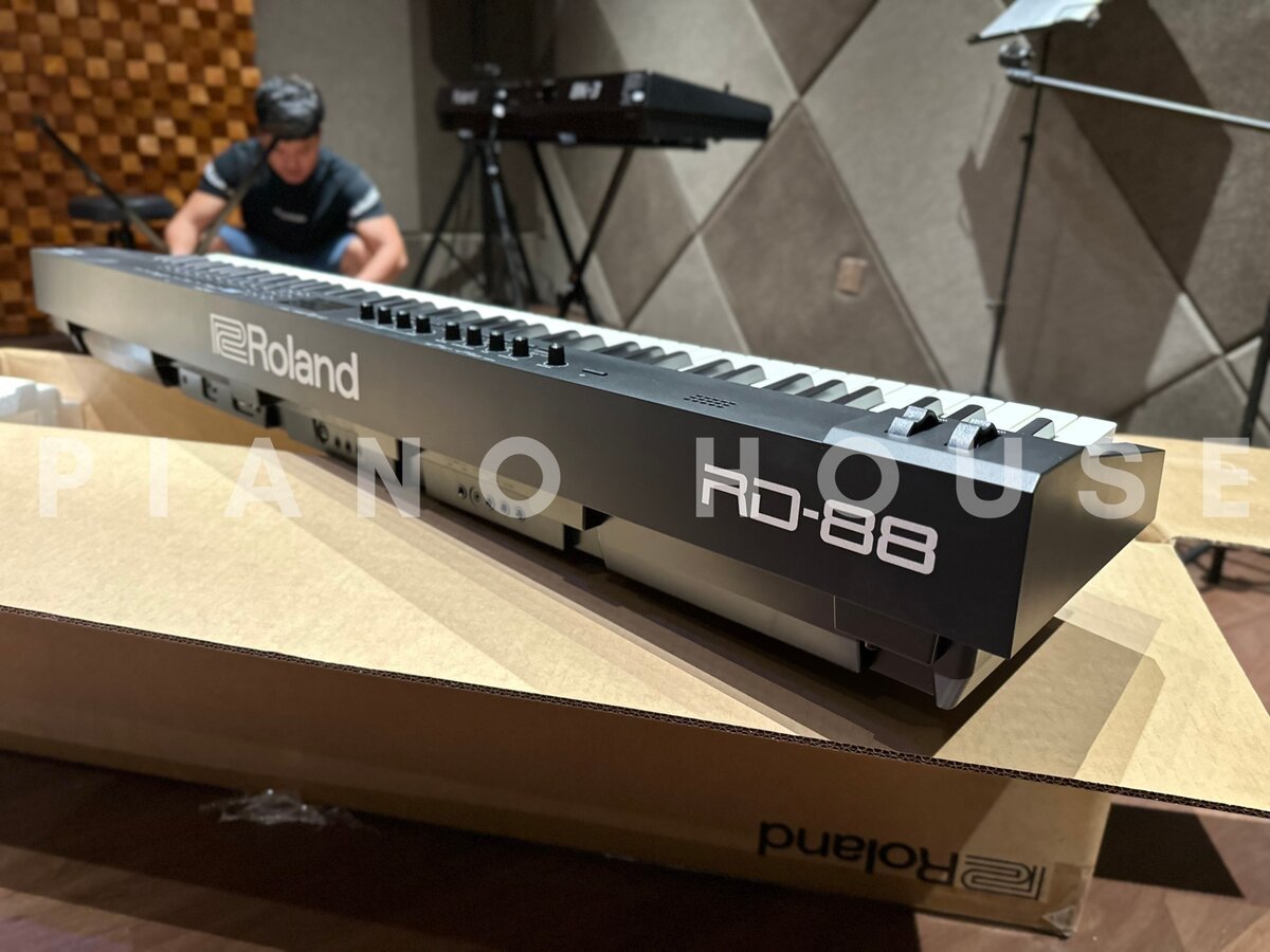 Hình ảnh chi tiết ROLAND RD-88 (USED) góc chụp 7